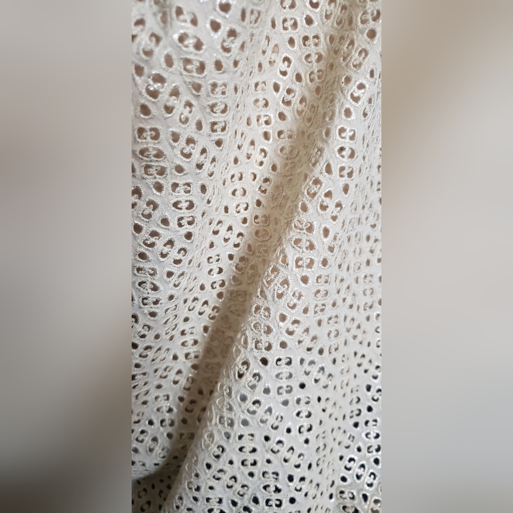 šCasual Cream DKNY Sleeveless Topš - Picture 3 of 8